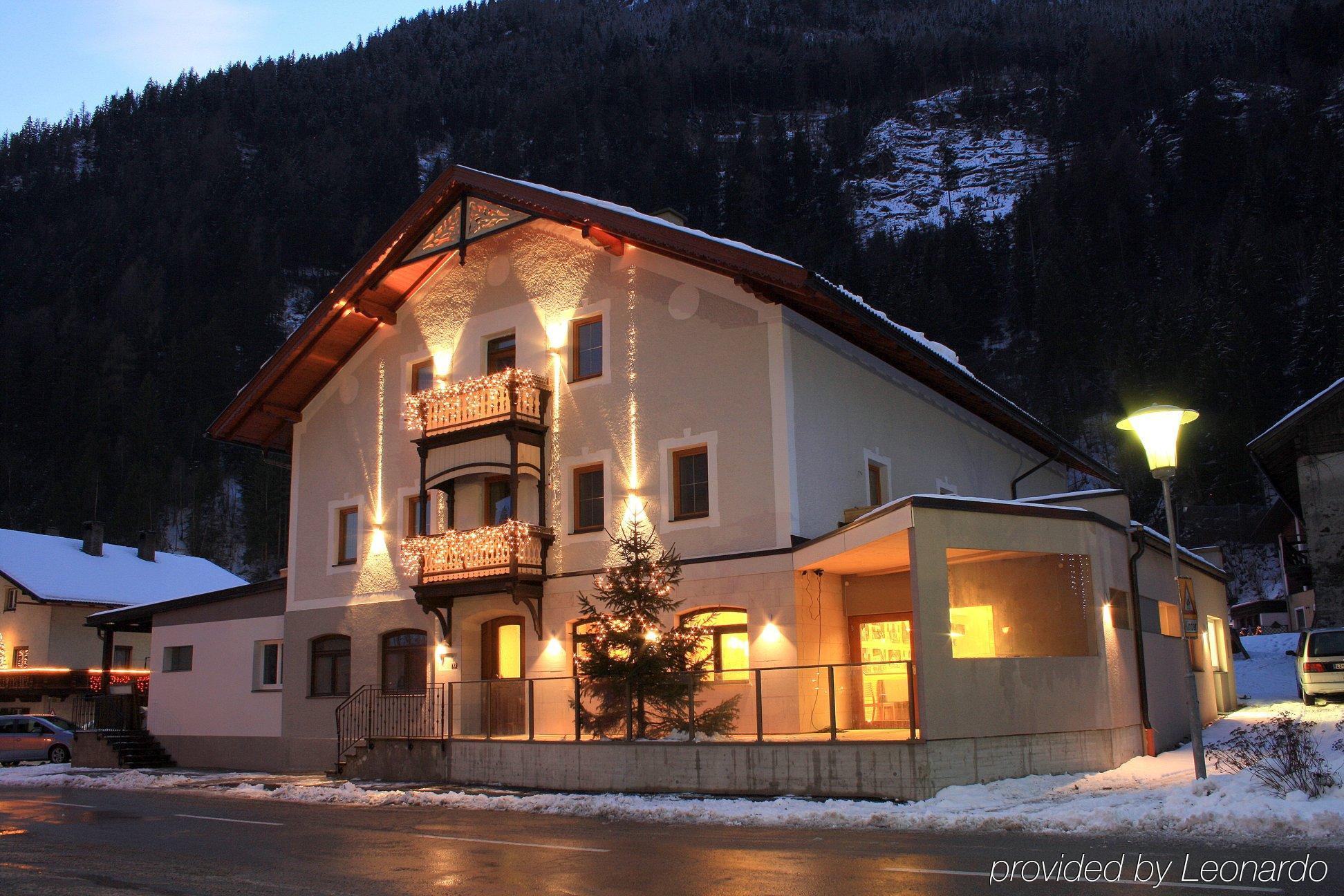 Gasthaus Post Apartment Matrei in Osttirol Bagian luar foto